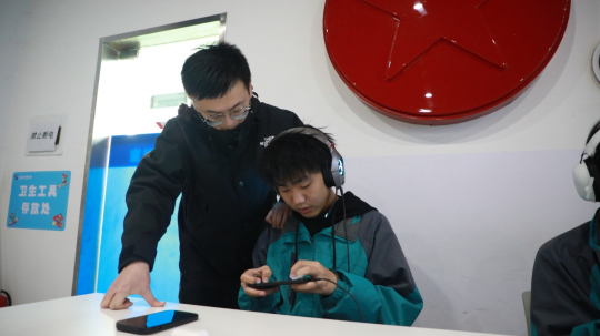 <b>青訓營少年李雨涵：熱血電競，追夢職業之路</b>