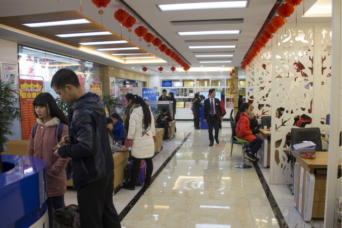 新年新氣象,新生報(bào)名場(chǎng)面火爆