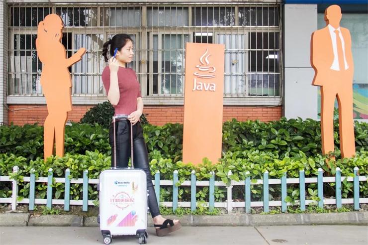 這一次，不管你在哪，我們陪你過端午。