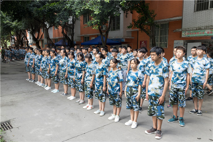 歌聲嘹亮,唱響17級秋季第一批新生軍訓