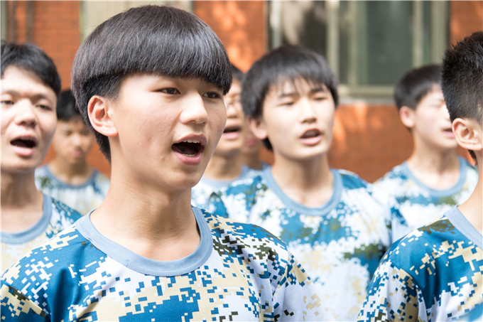 歌聲嘹亮,唱響17級秋季第一批新生軍訓