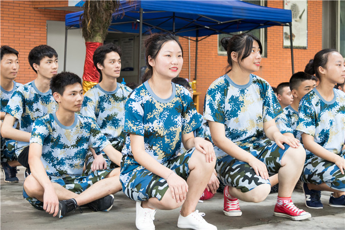 歌聲嘹亮,唱響17級秋季第一批新生軍訓