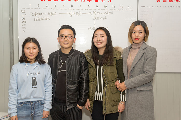 青春在奮斗中閃光 杰出校友就業雙十一回訪