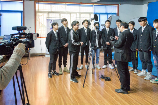 四川電視臺(tái)科教頻道走進(jìn)四川新華進(jìn)行專題報(bào)道