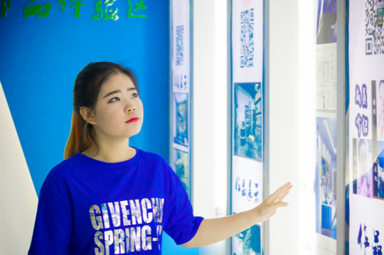 在踮腳張望的青春里剛好遇見你