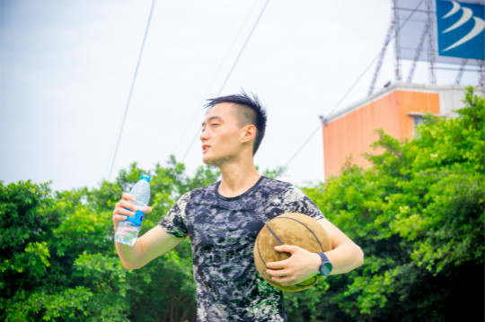 彭輝:誰的少年不躁動!