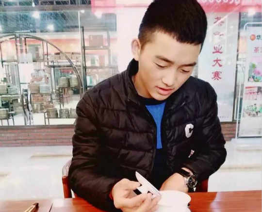 他用前半生讀懂了我,我用后半生贈你們歲月靜好