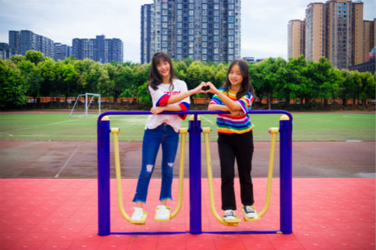 【新生故事】以愛之名,唱響青春之歌