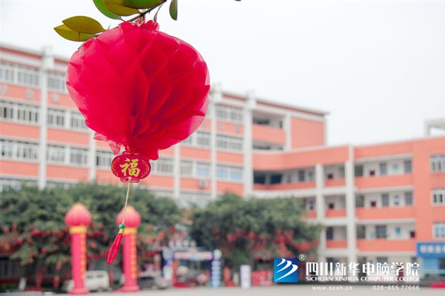 看臉時代的零零后,如何擺脫枷鎖、負重前行