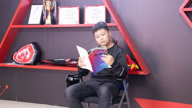 選擇新華，遇見更優秀的自己