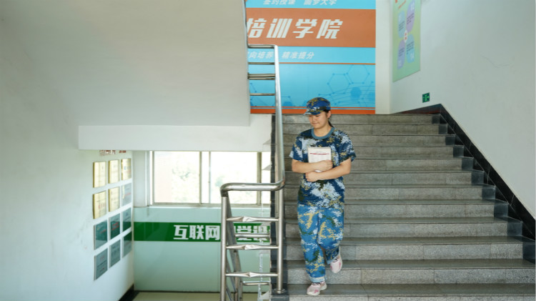 老朋友,新同學,相約四川新華,再續同學緣!