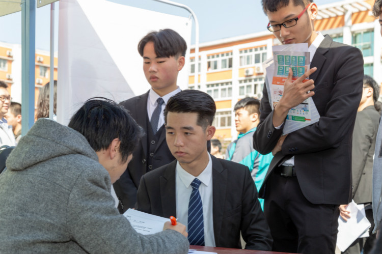 就業薪資屢創新高，學技正當時，來年三月好就業