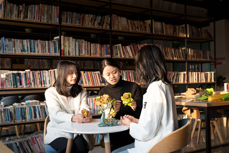 勇做走在時代前列的奮進者—新華少年 志在千秋