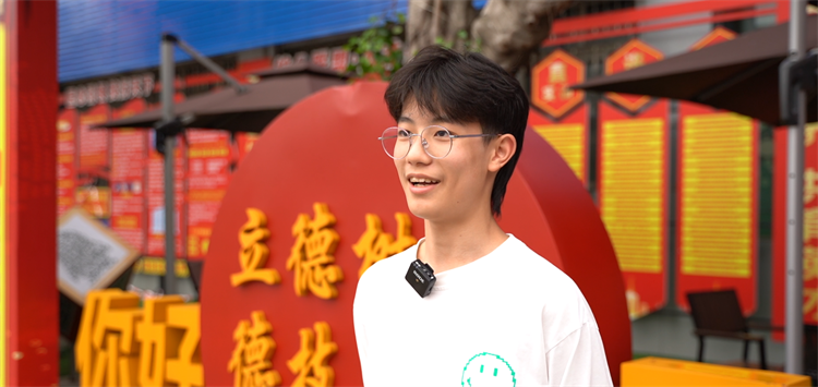 電競少年:以熱愛為青春正名,以拼搏為夢想加冕