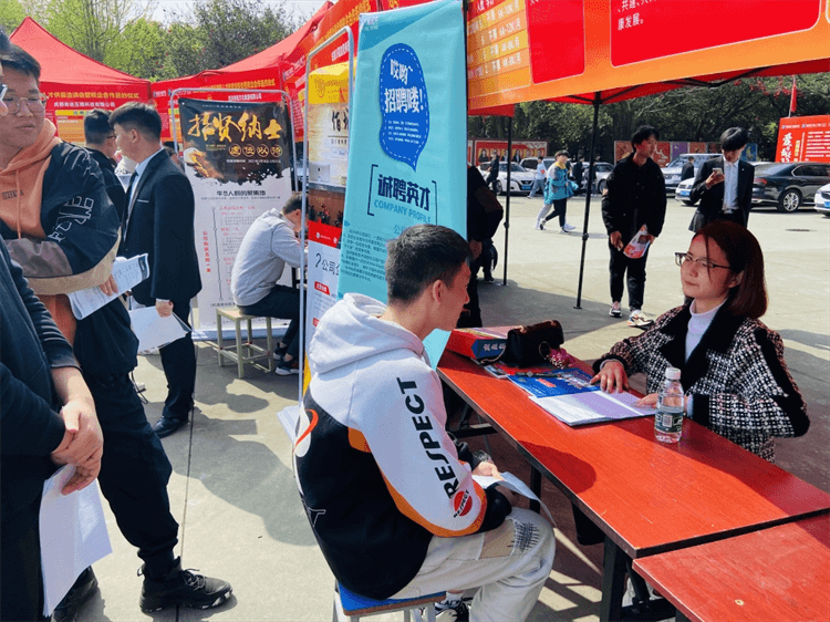 初高中生后悔輟學打工，如何才能重啟校園之旅