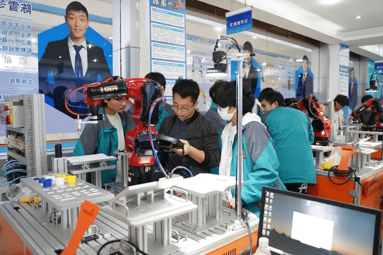 初高中擇校咨詢會，專家坐鎮，精準答疑