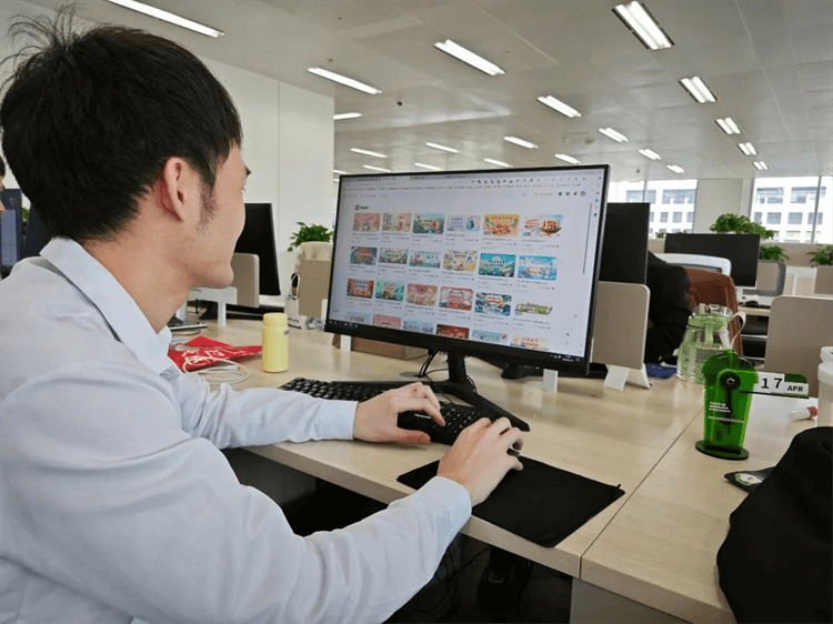 成功學(xué)子—楊澤醒|行遠(yuǎn)自邇,篤行不怠