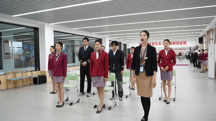 十七八歲輟學打工沒出路?如何才能為未來加一份保障?